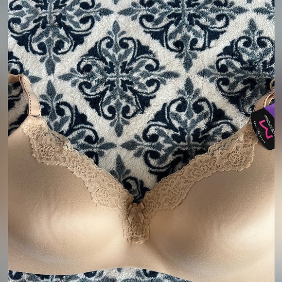 NWT,34D Maidenform wireless Bra - Picture 12 of 13